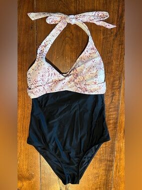 Cupshe Pink Printed & Black One-Piece Swimsuit
